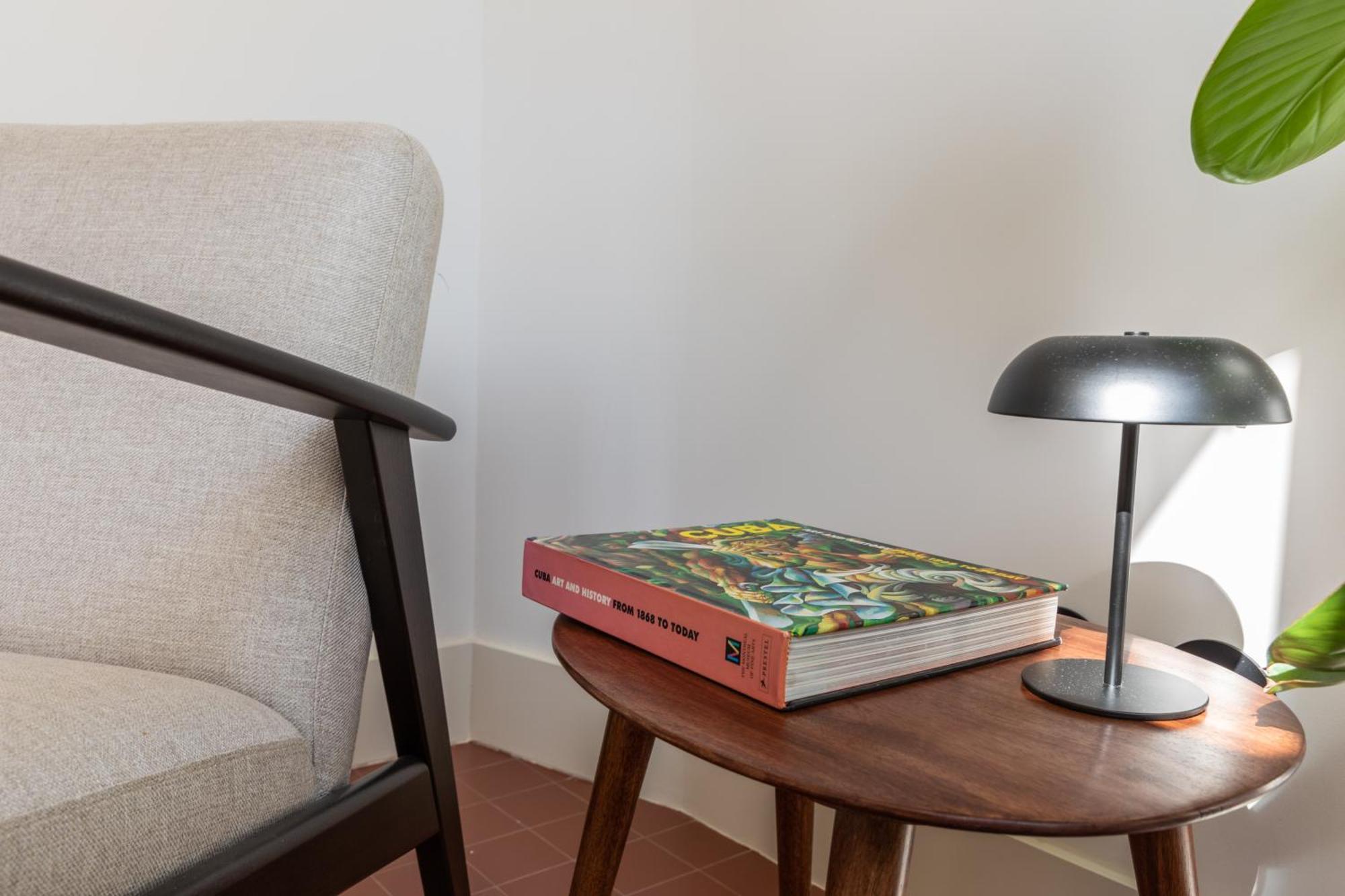 Alvalade 58 - Charming 2 Bedroom Apartment With Ac Near The Airport And City Center ลิสบอน ภายนอก รูปภาพ