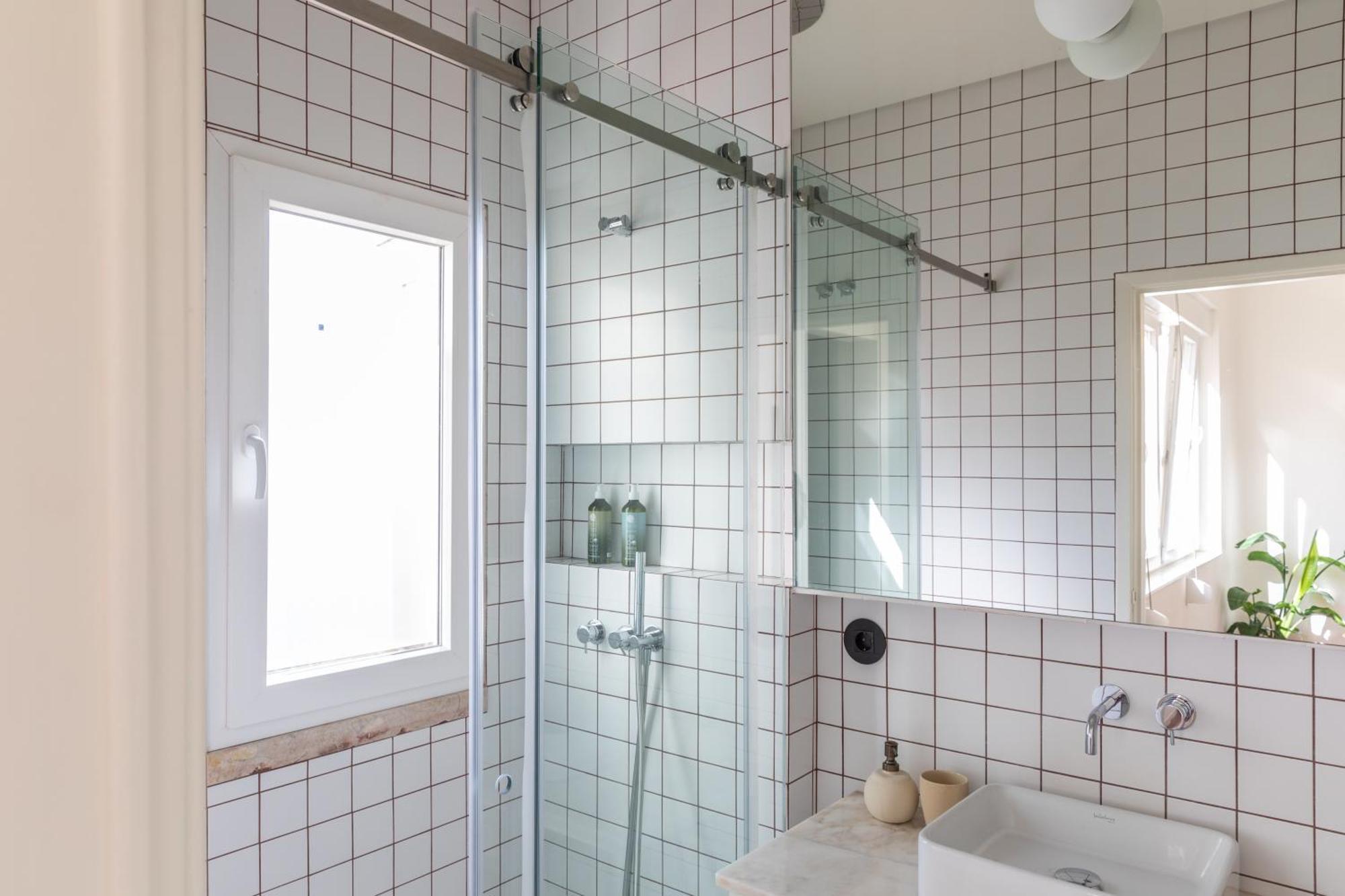 Alvalade 58 - Charming 2 Bedroom Apartment With Ac Near The Airport And City Center ลิสบอน ภายนอก รูปภาพ