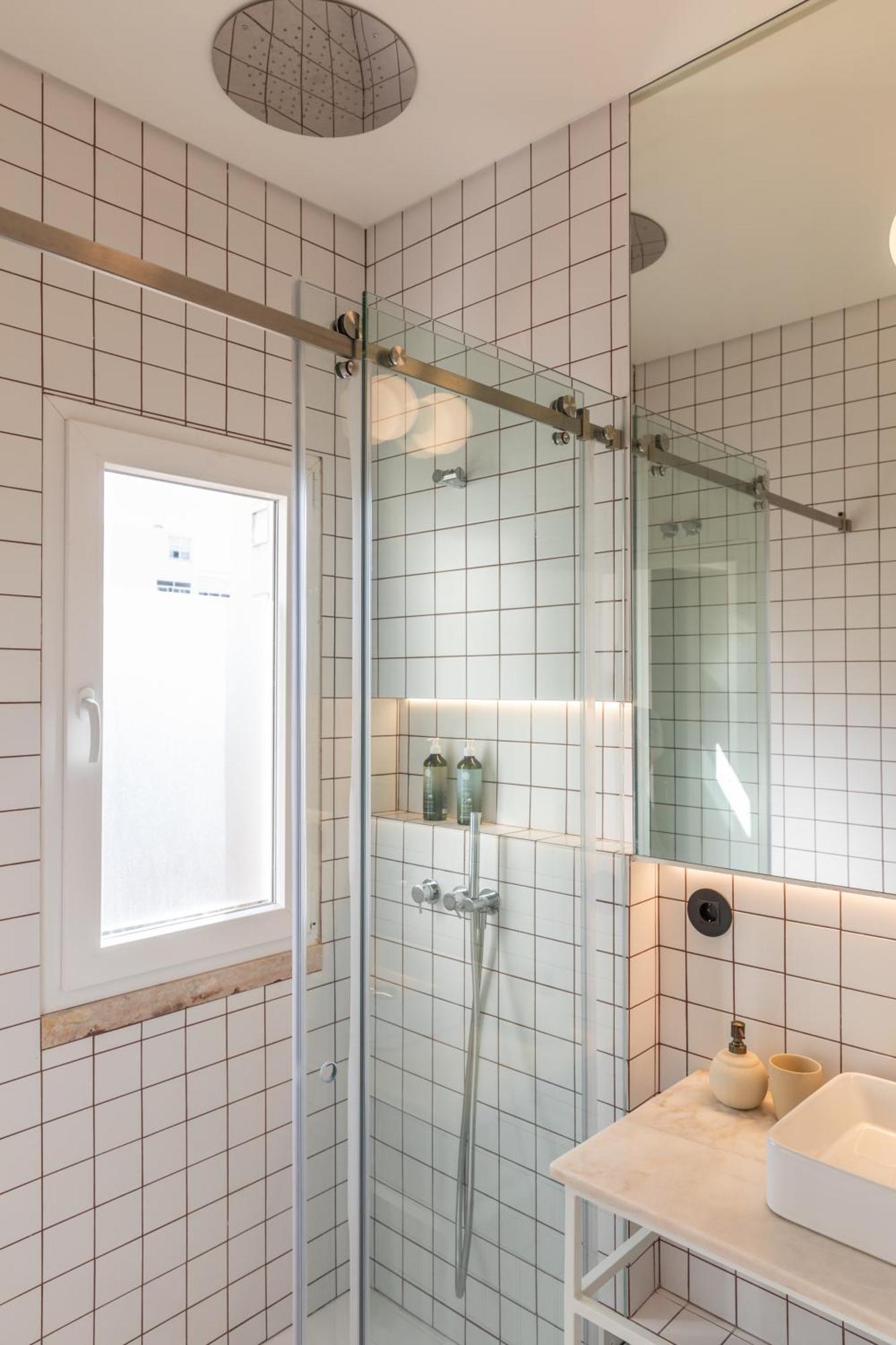 Alvalade 58 - Charming 2 Bedroom Apartment With Ac Near The Airport And City Center ลิสบอน ภายนอก รูปภาพ