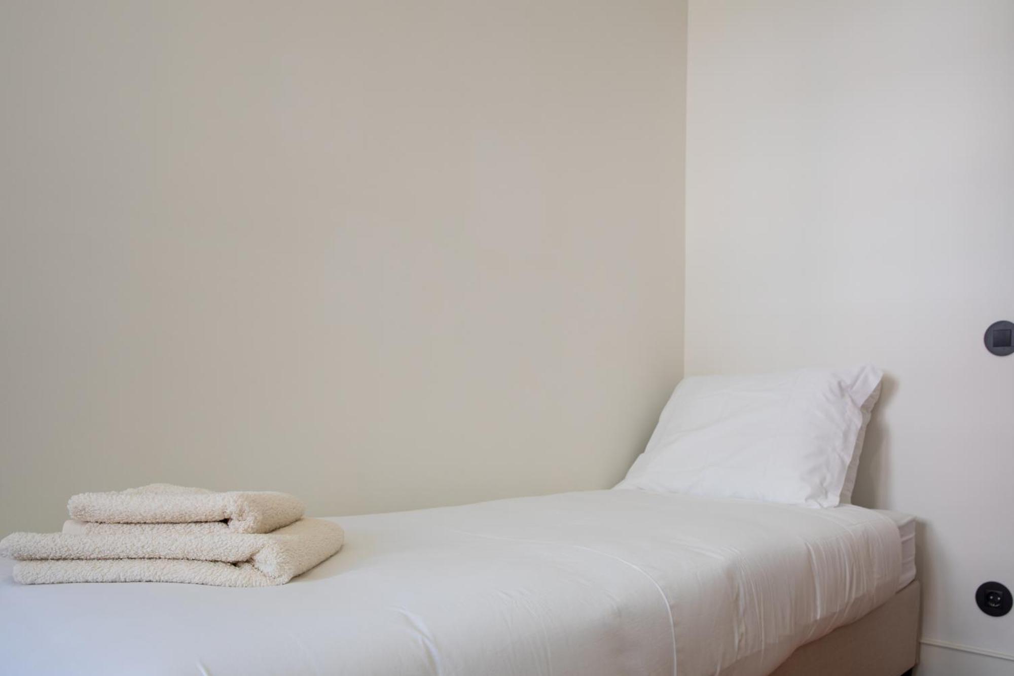 Alvalade 58 - Charming 2 Bedroom Apartment With Ac Near The Airport And City Center ลิสบอน ภายนอก รูปภาพ